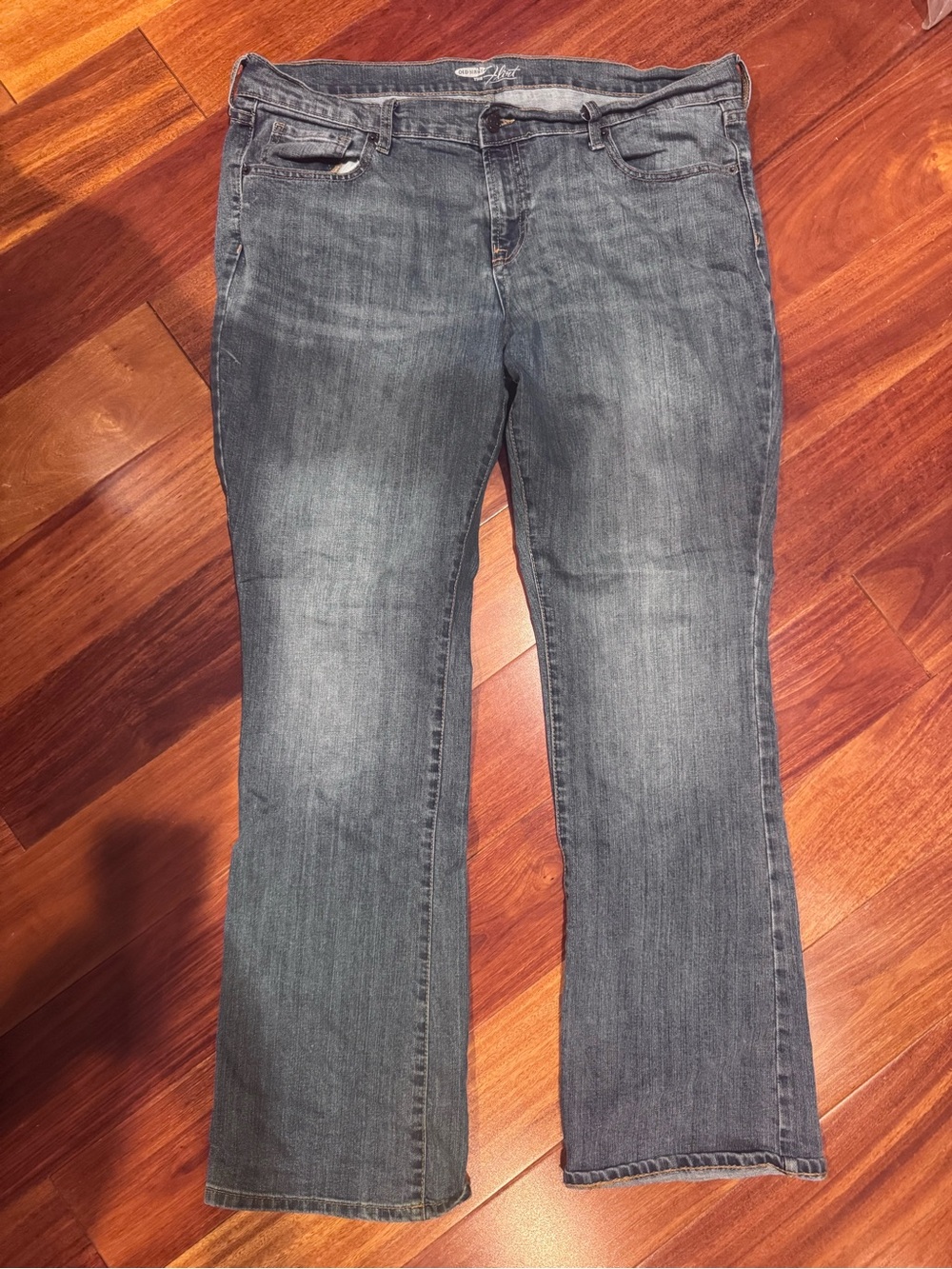 Old Navy women’s The Flirt jeans 16